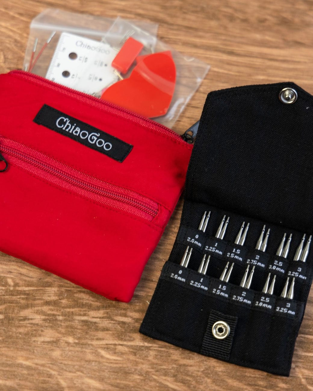 ChiaoGoo ChiaoGoo Knitting Needles US 0-3 (2-3.25 mm) ChiaoGoo / Twist Shorties Interchangeable Knitting Needle Set