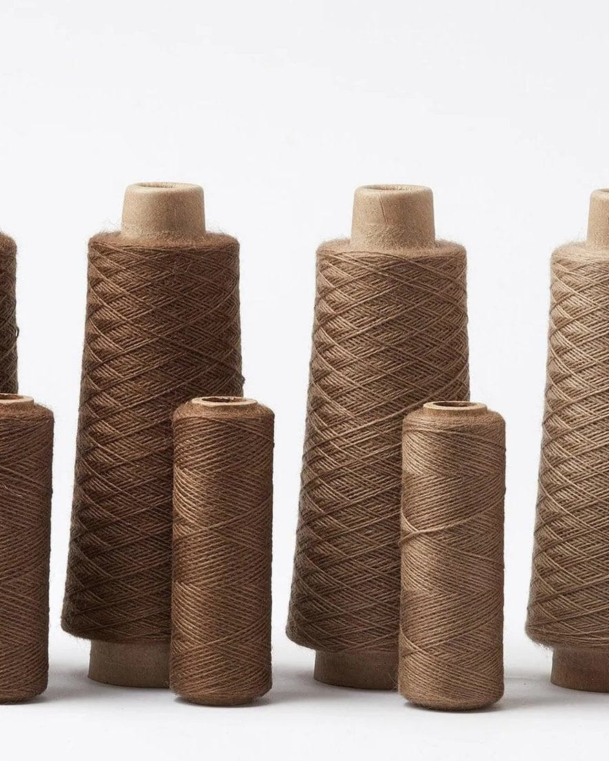 GIST Weaving Yarn Cocoa GIST Array