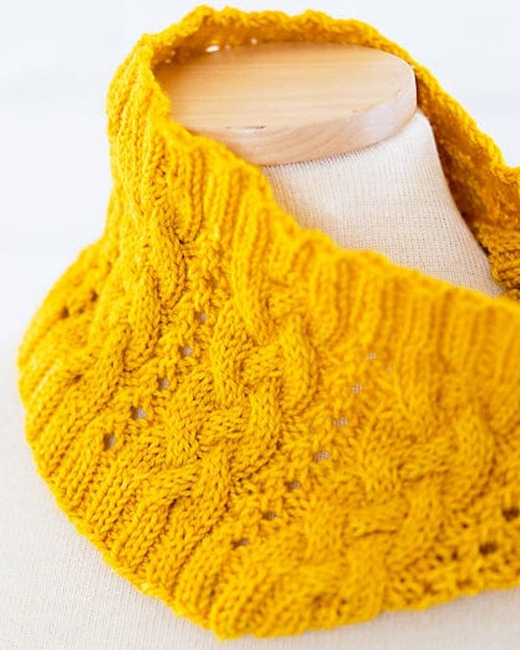 SweetGeorgia Yarns Knitting Patterns Creekside Cables Knit Cowl