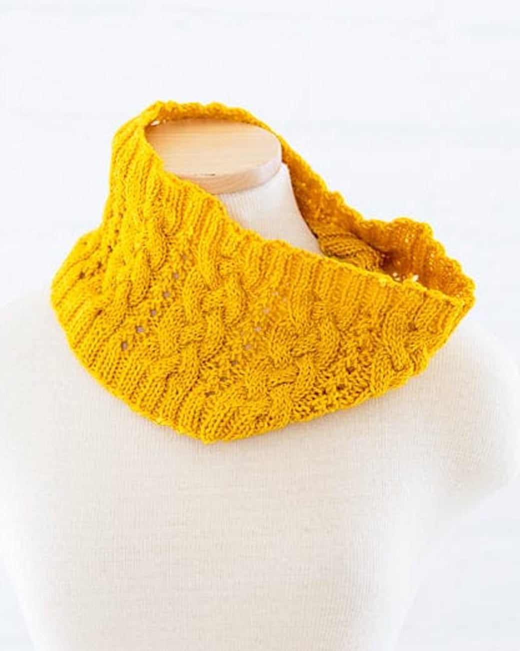 SweetGeorgia Yarns Knitting Patterns Creekside Cables Knit Cowl