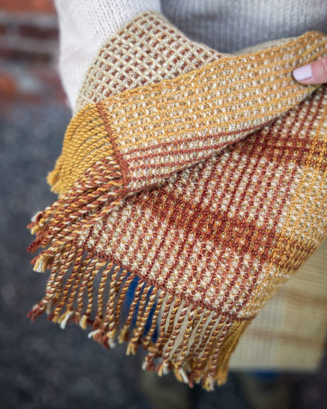 SweetGeorgia Yarns Weaving Patterns Cobblestone Road Scarf