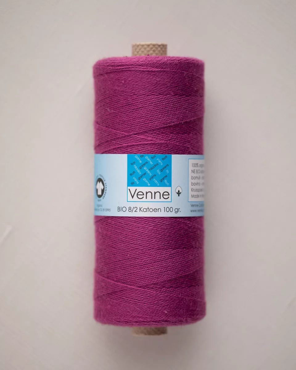 Venne Weaving Yarn Magenta Venne 8/2