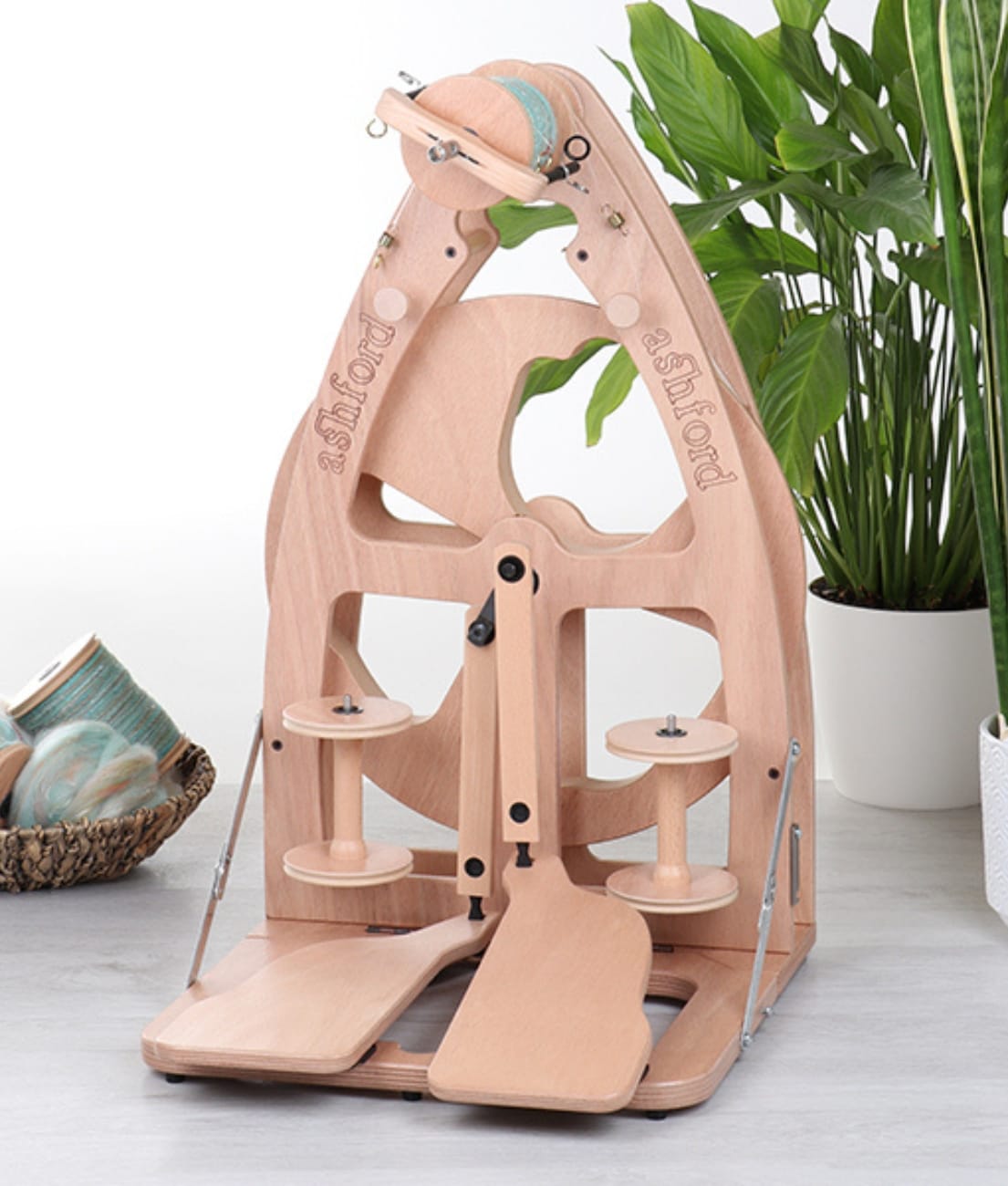 Ashford Spinning Wheels Ashford Joy Double Treadle Spinning Wheel 2 & Carry Bag - Lacquered